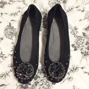 Stuart Weitzman | Black Jewel Round Toe Flat